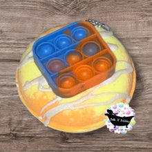 Load image into Gallery viewer, Pop-It Doughnut Bath Bombs