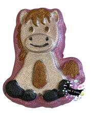 Load image into Gallery viewer, Farm House Animals