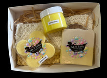 Load image into Gallery viewer, Gift Boxes