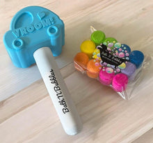 Load image into Gallery viewer, Broom Car Bath Bomb Wands