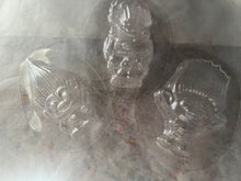 Load image into Gallery viewer, Moulds Destashing