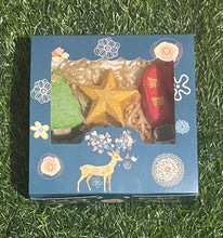 Load image into Gallery viewer, Christmas Toddler Bath Bomb Set of 6