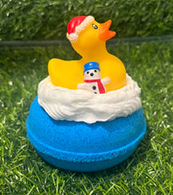 Load image into Gallery viewer, Christmas 🎅 Duck 🦆 Doughnut Bath Bombs