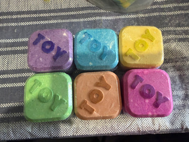 Square 3D Toy inside bath bomb set of 6